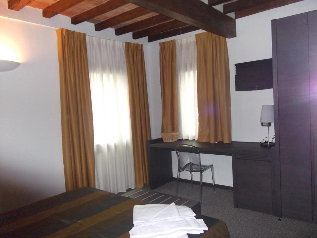 Locanda Sant'Ambrogio Rivalta  Pokój zdjęcie